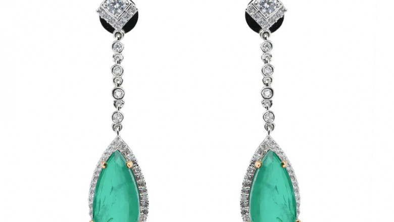Allergy-Proof Your Style: Tips for Sensitive Ears and Dangle Earrings