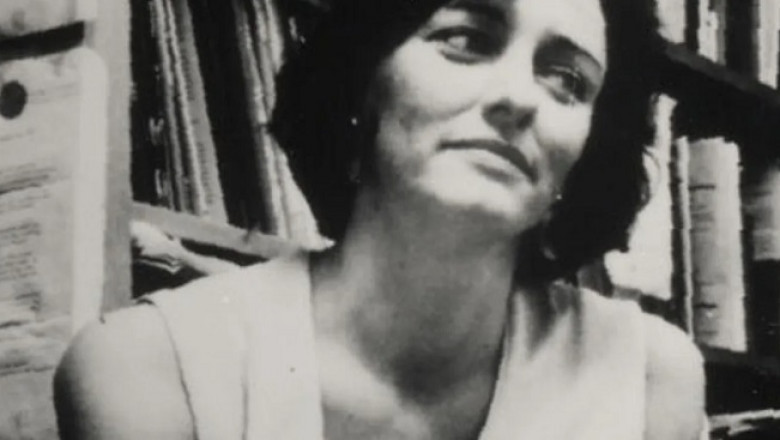 What Type of Poet Was Anne Sexton?
