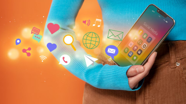 Secrets Top Brands Know About Social Media Services