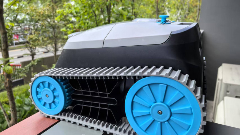 Why a Robotic Pool Cleaner Is a Must-Have This Summer