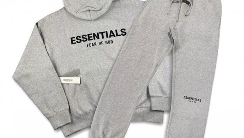 How to Layer with the Essential Hoodie for a Trendy Look