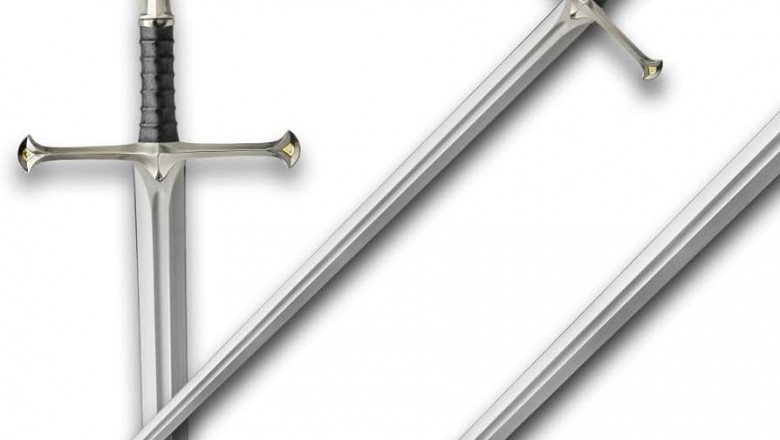 The Legendary Lord of the Rings Swords – A Fantasy Treasure