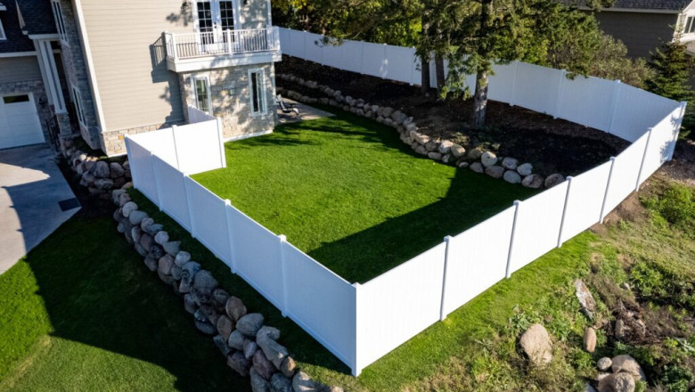 The Trusted Vinyl Fence Company
