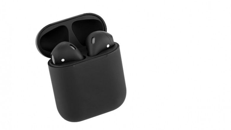 How to Style Your Leather Laptop Bag with an AirPods Pro Leather Cover
