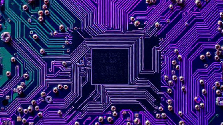 Key Considerations When Choosing a Partner for SKD TV Assembly Services - emsindia