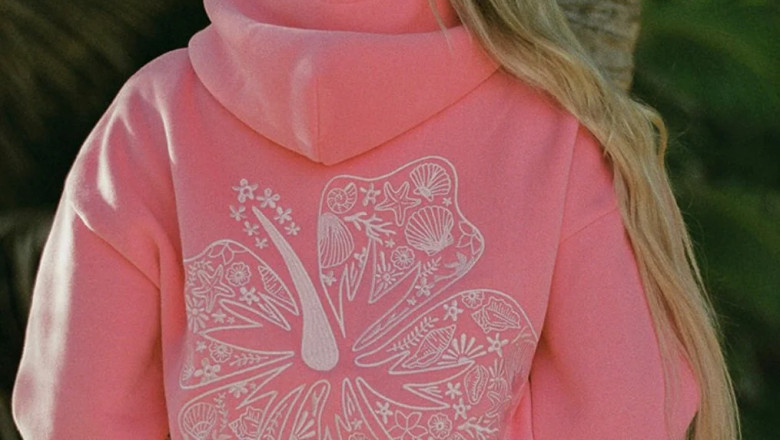 Bold, Bright, and Unforgettable: Pink Palm Puff Style