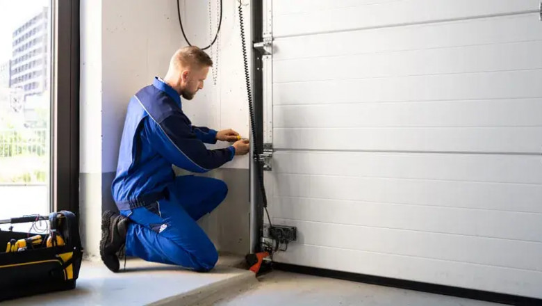 Lightning Fast Garage Door Installation - Expert Speed Service
