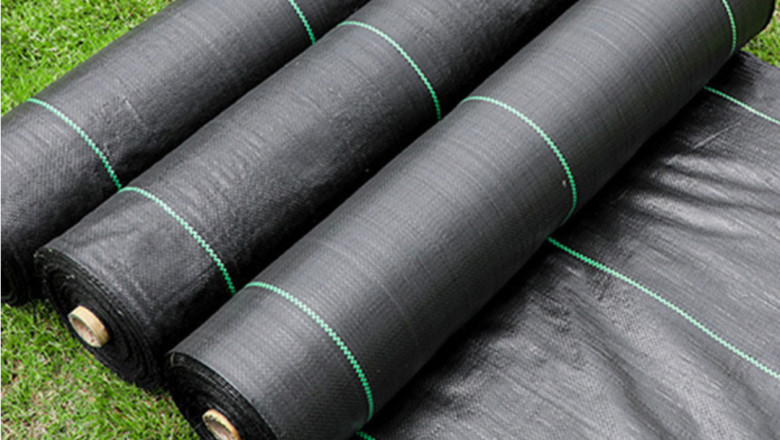 Transform Your Garden with the Perfect Weed Mat: A Sustainable and Practical Solution