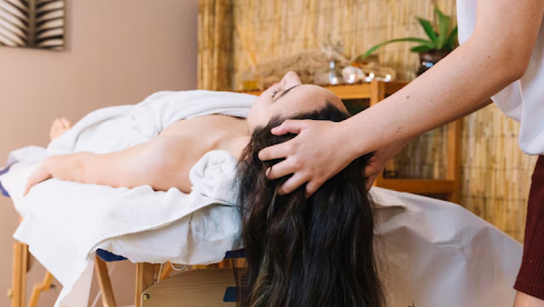 Experience Blissful Hair Care with a Hair Oil Massage Near You