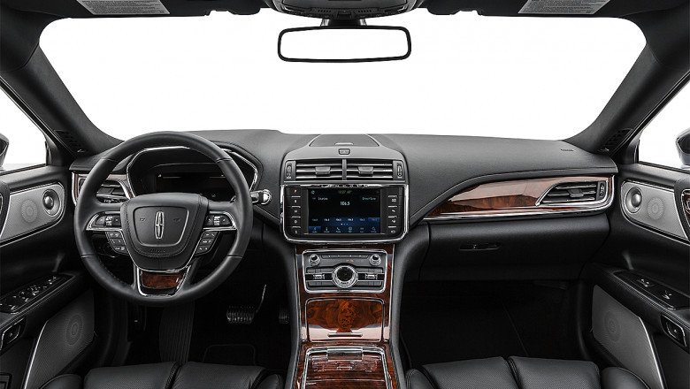Experience Unrivaled Flexibility with Famous Drive: Your Premier Hourly Car Service NYC
