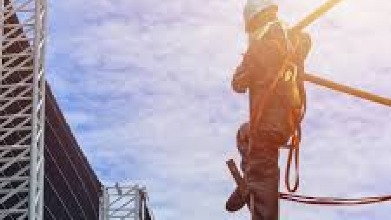On-Site Working at Heights Training in Brantford: Elevate Safety Standards with Certified Experts