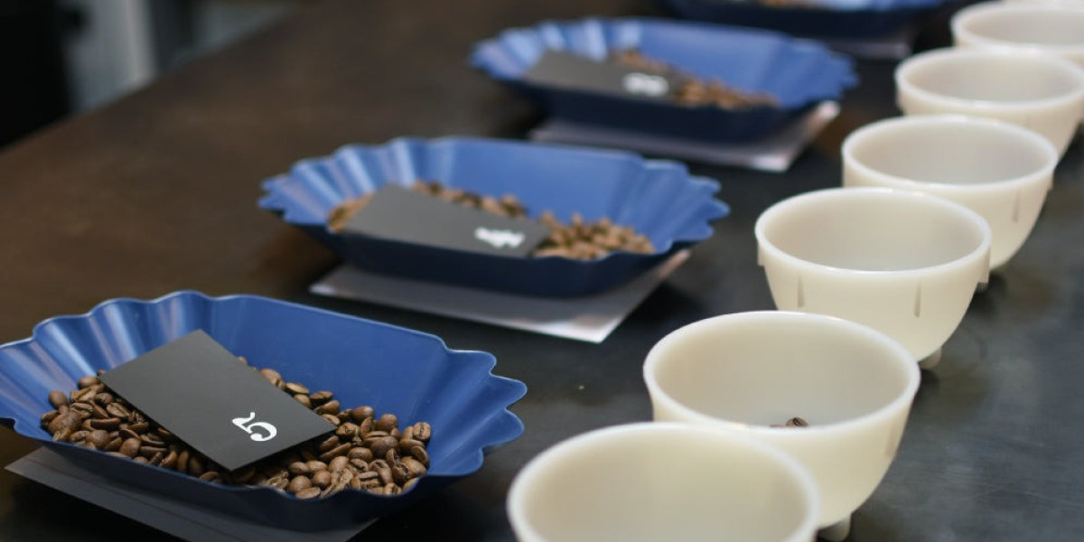 Enhancing Your Coffee Tasting Experience with Trays