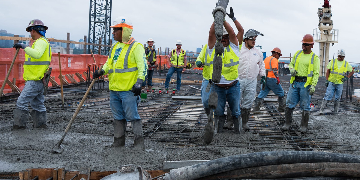 The Importance of Communication with Commercial Concrete Contractors
