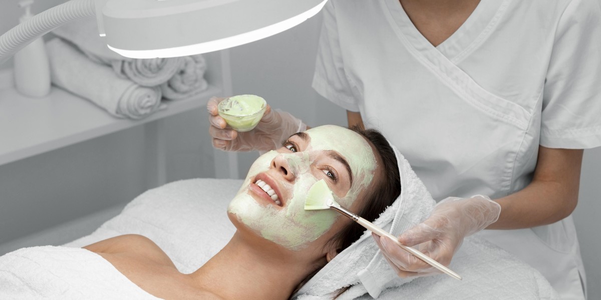 What Are the Benefits of a Houston Chemical Peel?