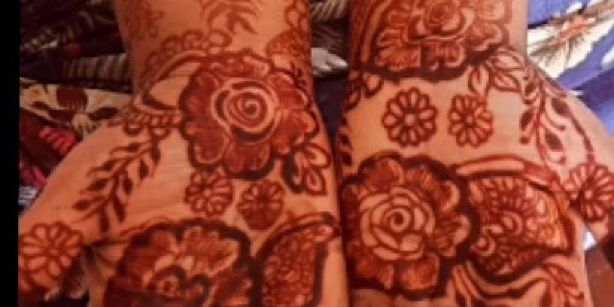 Mehndi Design Experts in Bangalore – Make Your Occasion Special