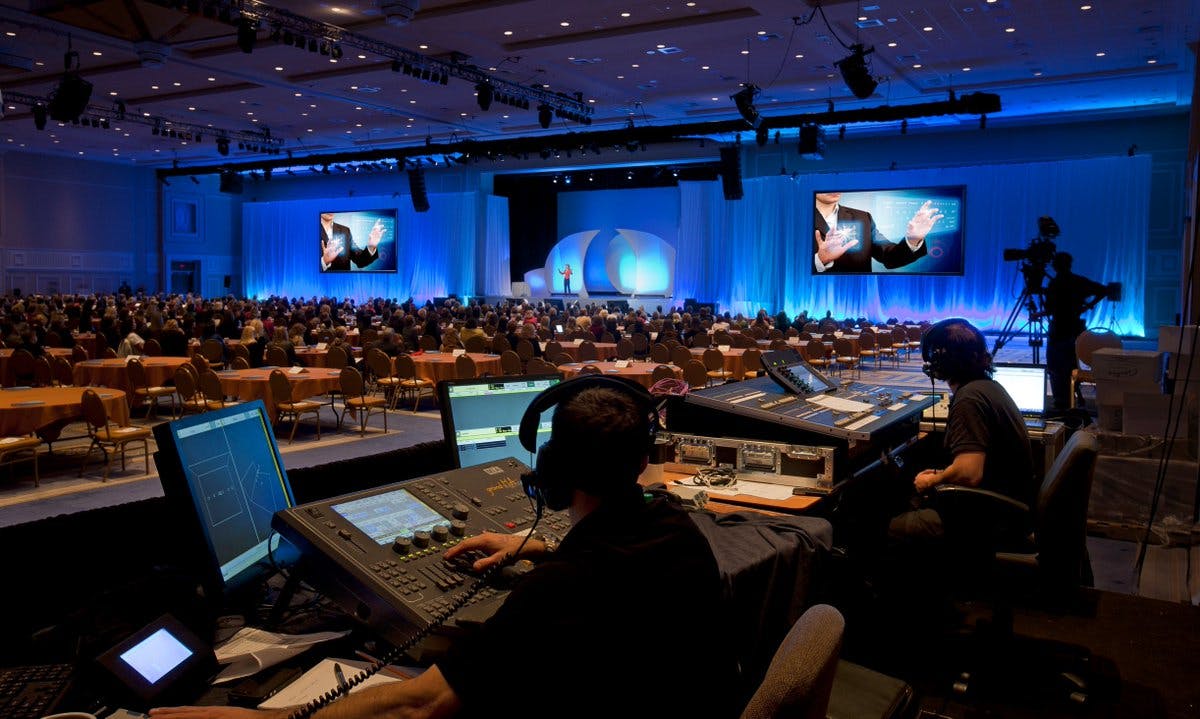 Elevate Your Event with Trade Show Services & Lighting in NYC