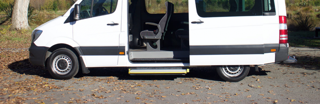 Hire Minibus Hull Cover Image