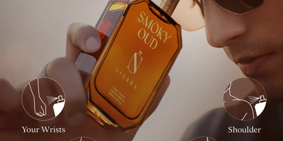 Smoky Oud – A Bold and Mysterious Oud Perfume for Romantic Evenings