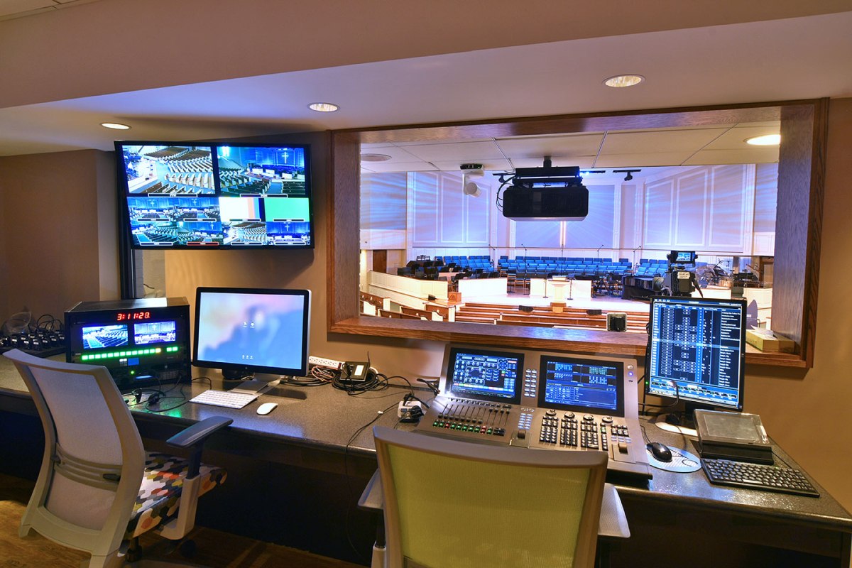 Elevate Your Event with Plasma Rentals & Event Management in NYC – AV NYC Rentals
