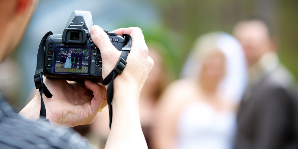 Capturing Your Big Day: The Role of a Professional Wedding Photographer