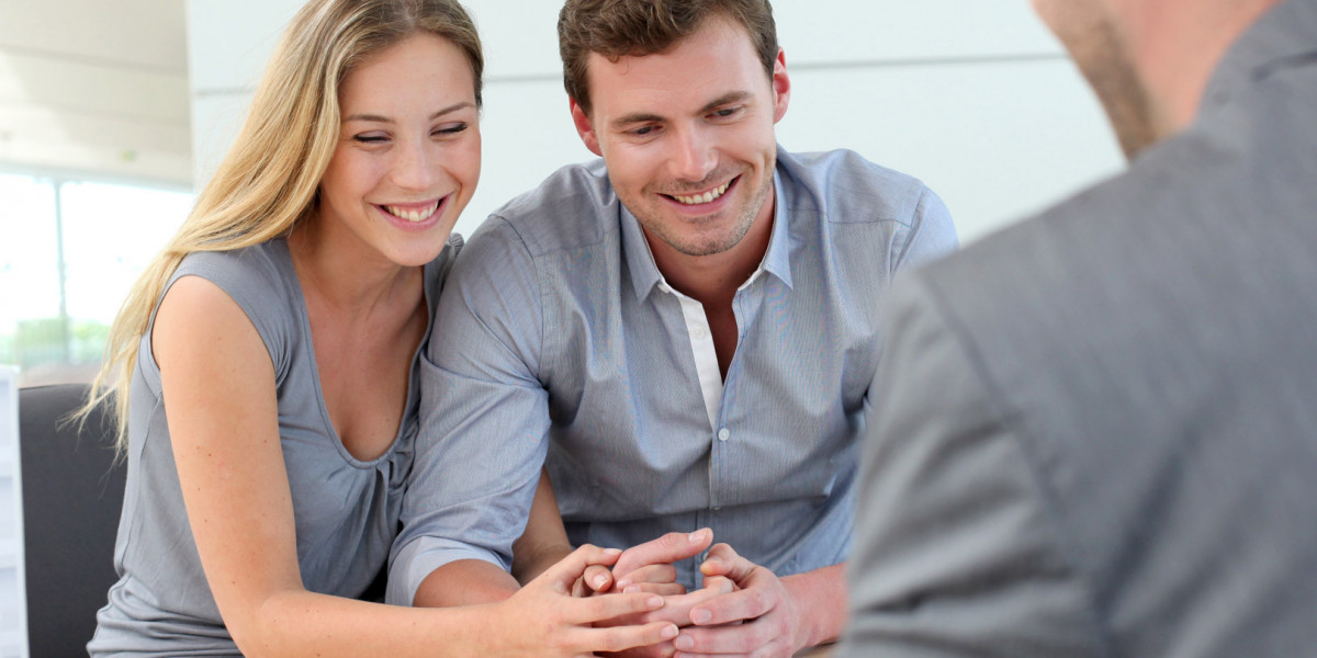Securing Your UK Fiance Visa with Immigration Solicitors4me, Expert Immigration Lawyer for Couples