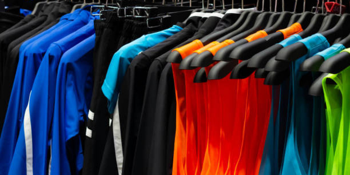 Sportswear Companies in USA to Watch: Emerging Brands and Industry Giants