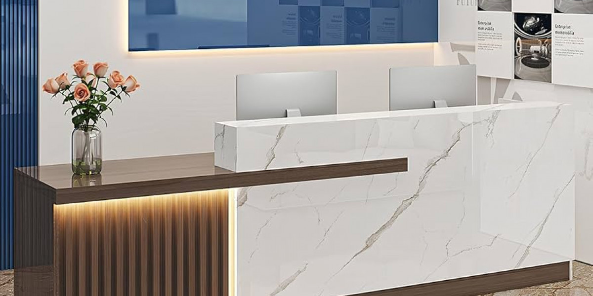 What are the latest trends in reception table design?